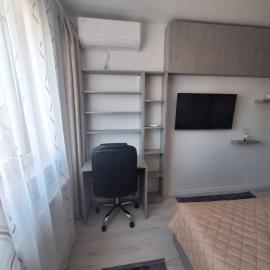 Adrian's room, hotell sihtkohas Dudu