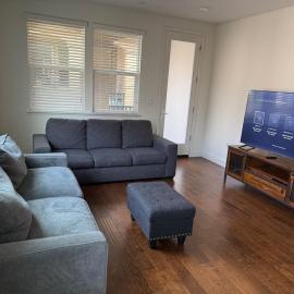 Charming 3-bedroom condo with WiFi, AC in Newark