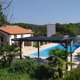 Family friendly house with a swimming pool Selca, Brac - 23995, hotel a Selca