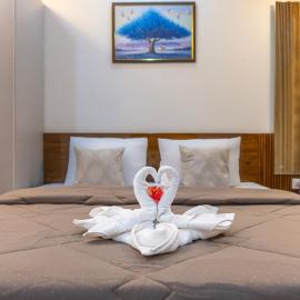 INDER PALACE Near Mall Road by star view Kasauli