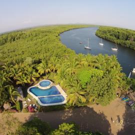 Puerto Barillas, hotel in Usulután