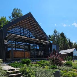 Lakeforest Dedinky Wellness Chata privát jacuzzi aj sauna, výhľad na jazero, hotel di Dedinky