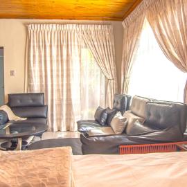 Kololo at 399 Guesthouse & Conference