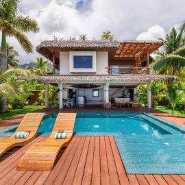 Viesnīca Villa Iti - 3BR Oceanfront Villa w Beautiful Pool pilsētā Maharepa