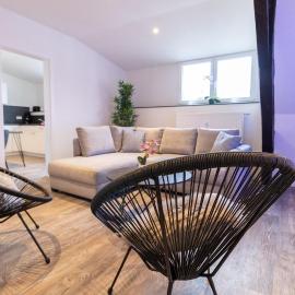 Fewomo, Historisches Moselflair Apartment, 6 Personen, Stilvoll & Komfortabel für deinen Urlaub, hotel v destinácii Lieser