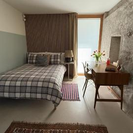 Martine's cosy Guestroom with Private Bath near Montreux, khách sạn ở La Tour-de-Peilz