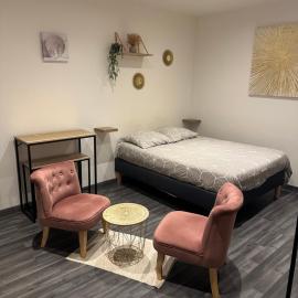 Appartement avec jardin, hotel in Avignon
