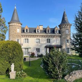 Château Philip, hotell sihtkohas Saint-Genest-Lerpt