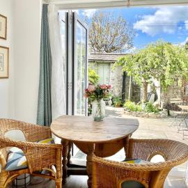 Lovely Two Bed Cottage in North Kendal