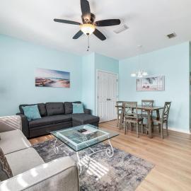 Charming Condo Steps from the Beach & Lagoon!, hótel í Gulf Shores
