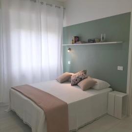Lugore Room, hotel Iglesiasban