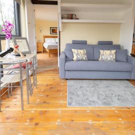 Red Sheds Cabin 'Herons Den', hotell i Portarlington