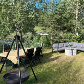 Newly renovated cabin near Ål city center, mountains & ski resort: Liagardane şehrinde bir otel