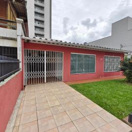 Central House, Hotel in Itajaí