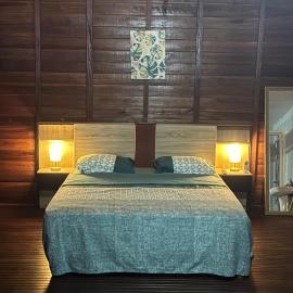PALMERA Bungalow Atypique avec piscine privative, hotel v destinácii Kourou
