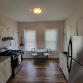 Walk to Niagara Falls 3 Bedrooms 4 Beds
