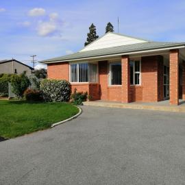 Lake Dunstan Trailhouse, hotel in Cromwell