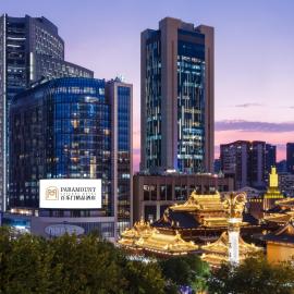 Paramount Gallery Hotel