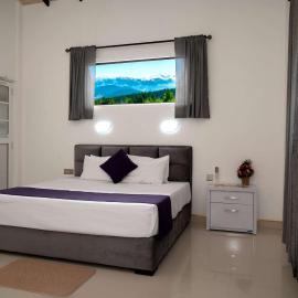 Liora Homestay, hotel in Gelioya