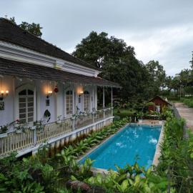 Private pool heritage villa in Cavelossim area