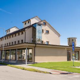 Reštaurácia s ubytovaním Mikov Dvor