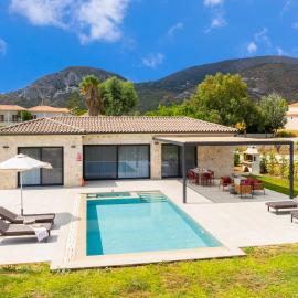 Villa Lilia, hotel en Katelios
