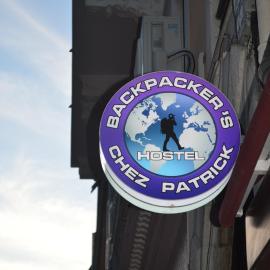 Backpackers Chez Patrick, מלון בניס