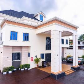 ED & DRE Hotel Ibadan, готель у місті Ібадан