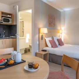 Appart'hôtel Odalys City - Nantes Cité des congrès, hotel u gradu Nant