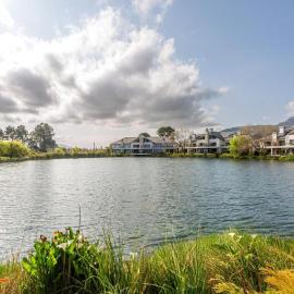Luxury Lodge 4F Pearl Valley Golf Estate, Hotel in Simondium