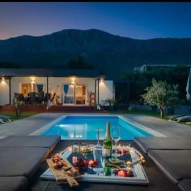 Private Resort Lumianni- 2 Houses โรงแรมในคาชเตลา