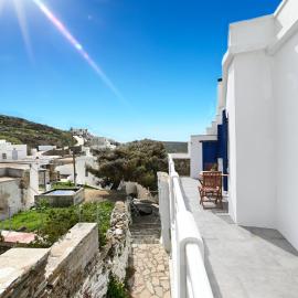 Ubati - Modern Cycladic House, Tinos, hotel in Chatzirados