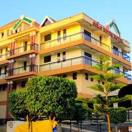 Solo Hites Hotel, готель у місті Masaka