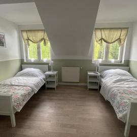 Zielony Zakątek, hotel u gradu Topolnica