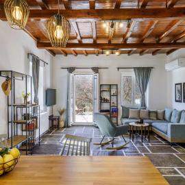 Anemi Villa Skopelos, Hotel in Stafylos