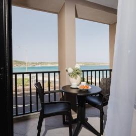 Beachfront Flat with Sea Views by Homely Malta!