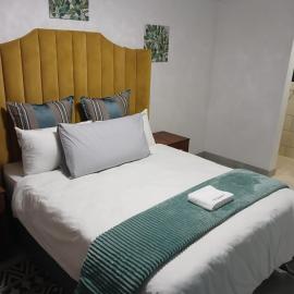 7 on Crossley, hotel in East London