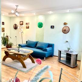 Apartments in the city centre with a coffee machine, near a park, hotel em Rivne
