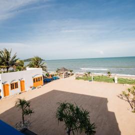Sichon sunrise beach villa, hotel in Ban Plai Thon
