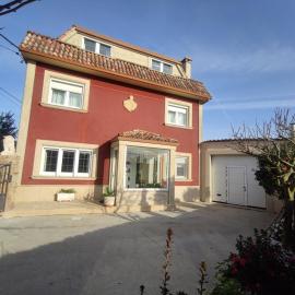 Villa Santamaría, хотел в Мушия