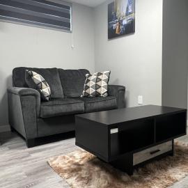 Cutee Home Prairie Pointe, hotel en Winnipeg