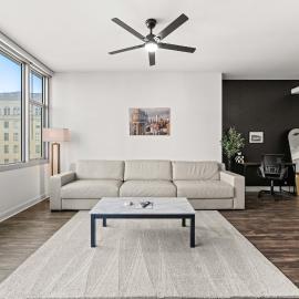 Modern Downtown Dallas City View High-Rise with Balcony, Gym, Pool, Free Parking 7th Floor