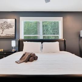 Spacious 4-bedroom Marietta Home w/ free parking โรงแรมในมาเรียตตา