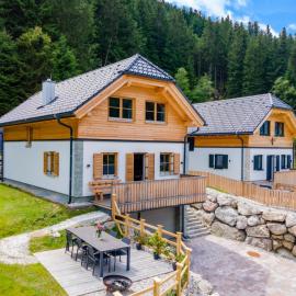 Vita Montagna – hotel w mieście Donnersbachwald
