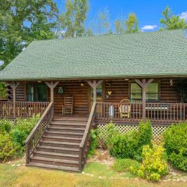 Willow Creek Cabin - Maryville, TN, hotel in Maryville