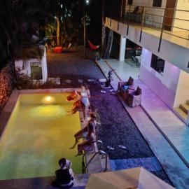 Casajungla Hostel, hotel u gradu Hako