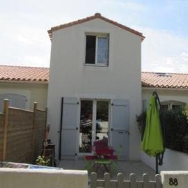 Maisonnet avec Jardin à Barbâtre - 2/4 Personnes, Plage à 400m, Petit Chien Accepté - FR-1-823-118