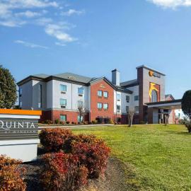 La Quinta by Wyndham Loudon, hotel em Loudon