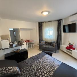 Bentley studio, hotel in Sanary-sur-Mer