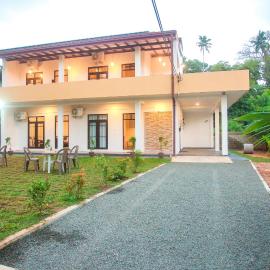 DLG Green Studio, hotel a Weligama